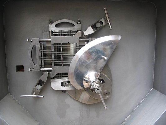 1480x800x980mm Acciaio inossidabile Dicer di carne congelata Cuber per il processo di lavorazione termica
