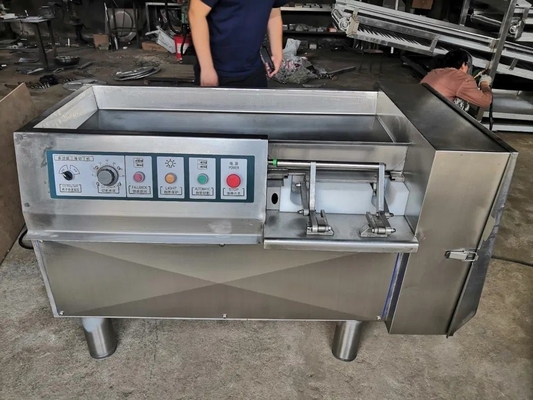 Aumentate l'efficienza della vostra linea di produzione con la macchina per la decorazione della carne surgelata da 3 kW