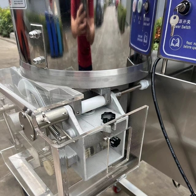 Linea di lavorazione automatica di fish finger burger patty con tensione 380V e tritacarne