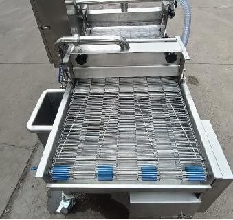 Macinatrice di carne personalizzata per battere e rivestire macchine di pollo Nuggets pollame