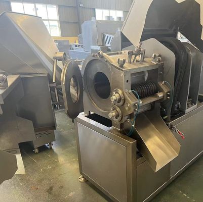 Tagliatrice elettrica a strisce da 500 kg per la lavorazione termica di carni surgelate