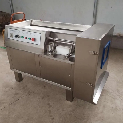 Tagliatore automatico di carne di anatra per il taglio di cubo di carne di pesce surgelato