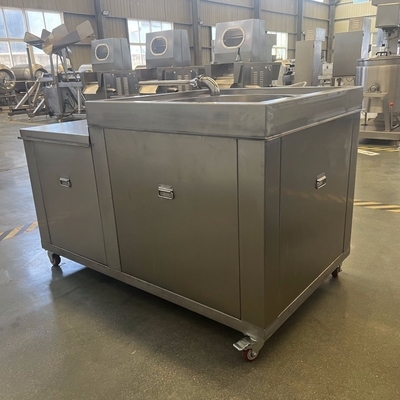 Riempitore di salsicce di design ergonomico per una linea di produzione di salsicce di processo di fermentazione comoda