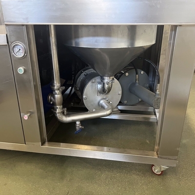 Riempitore di salsicce di design ergonomico per una linea di produzione di salsicce di processo di fermentazione comoda
